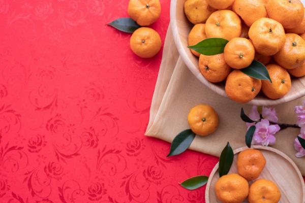 林靜芸專欄｜後輩不祭祖怎麼辦？用手機取代香，拜拜不一樣