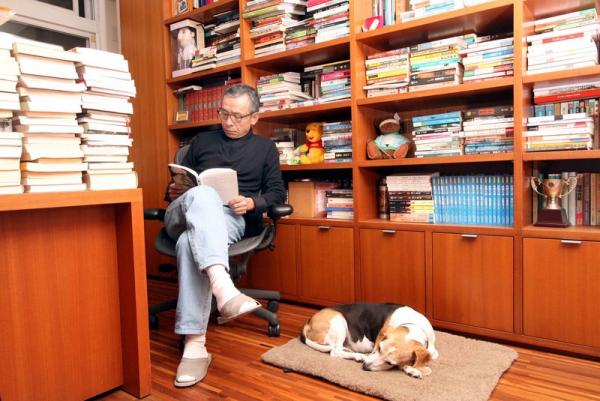 父親、弟妹都選擇自行離世！吳念真：面對憂鬱症別亂勸人「要快樂一點」，聽就好了