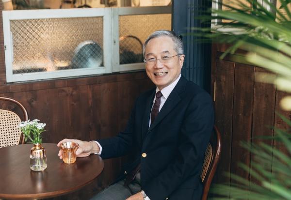 退休後還是每天7點起床、上保母訓練班！北榮前院長張德明：老態和年紀無關，如何活得不顯老？