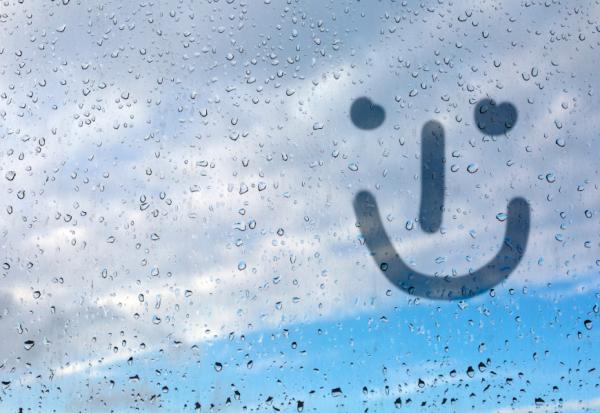 沒力、睡不好、小腿易腫脹，是身體濕氣重！飲食與生活怎麼做能體內除濕？