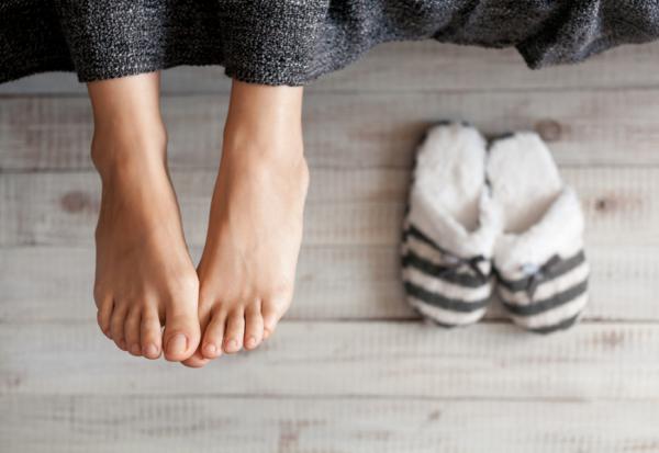 早上起床不要馬上站起！50後一定要小心的姿勢性低血壓、慢性低血壓症狀