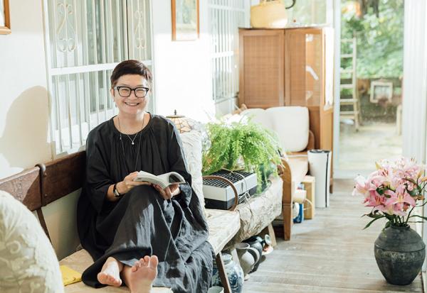 邀朋友玩家宴、在「太太的客廳」享受獨處  鄭夙雅：不認真玩樂，怎麼對得起認真工作的自己？