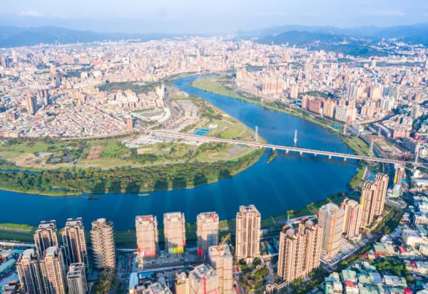 2021年《50+》高齡友善城市大調查：全台22縣市，如何讓我們有幸福的老年？