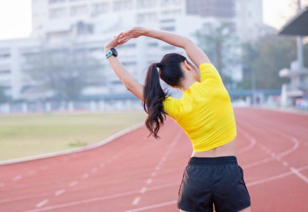 走路變慢、常感疲勞，5種常見衰老如何延緩？20歲到70後各最適合哪些運動？