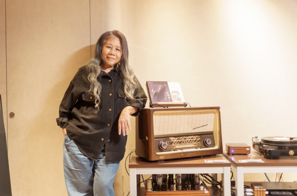 清空住了20多年的家，一個人坐在客廳地板覺得好自由！音樂人陳小霞：當你明白自己是誰，可以活得「越老越大」