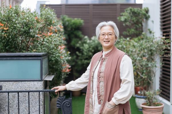 50歲後易腰痠頻尿、免疫力差？沈邑穎：按2個穴道搭暖暖包，強心又顧腎！