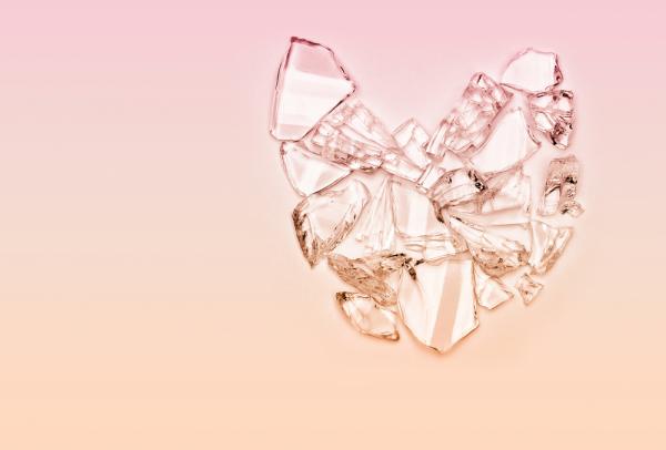 【律師娘專欄】當親子緣分已盡，如何終止收養關係？