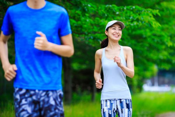 膝蓋無力、記憶力變差？慢老要先防腎虛，更年期男女必知養腎3招