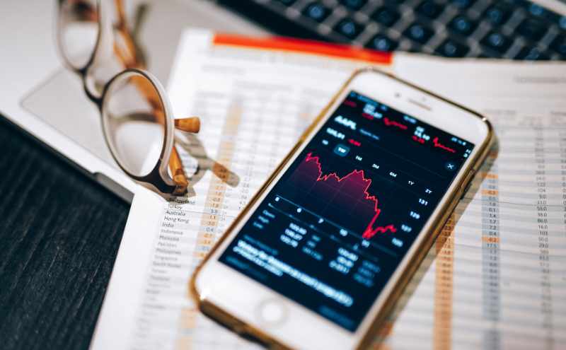 指數型基金為什麼受到經濟學家青睞？三大理由不可不知｜《選擇經濟學》