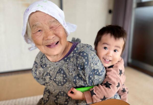 近100歲沒病痛的秘訣，就在自己家！日本活動力最強阿嬤：家人是關鍵，5件事讓你幸福老