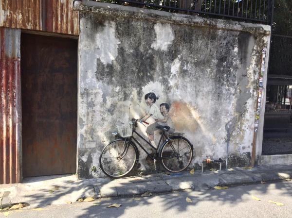 想和兒子獨處，他卻堅持帶女友同來…龍應台總結母獸十誡：媽媽屬於過去，伴侶屬於未來