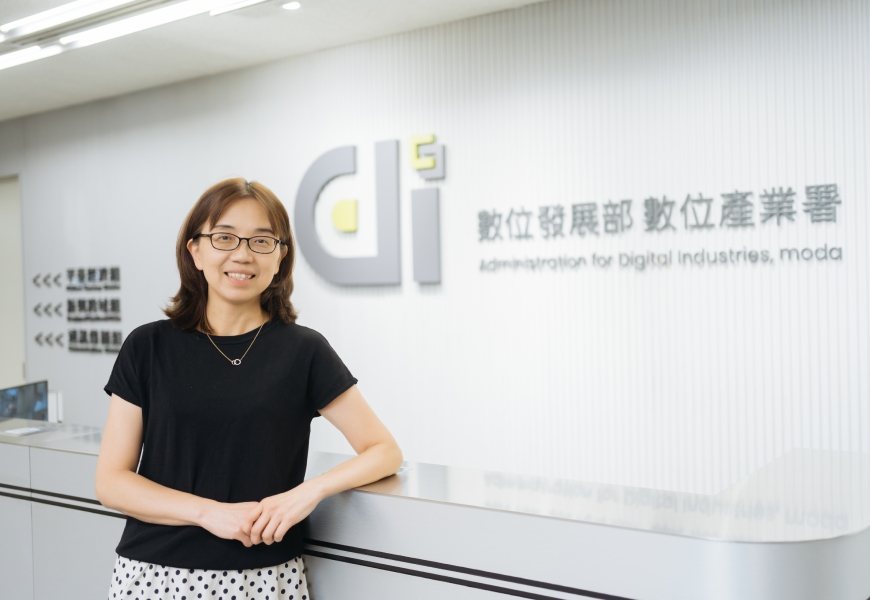 如何設計好用數位平台，一次解決高齡者學習、社交、生活需求？數位產業署副署長胡貝蒂專訪：長輩並非不會用3C，而是缺乏「對」的誘因