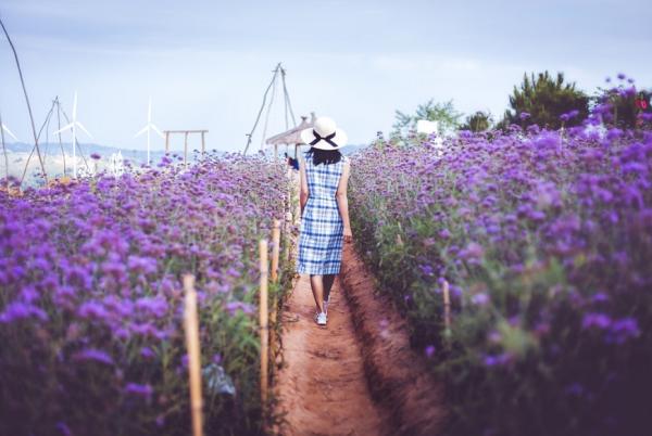 中年危機、自我懷疑怎麼解？心理師蘇絢慧：3方法走過低潮，當自己的伯樂