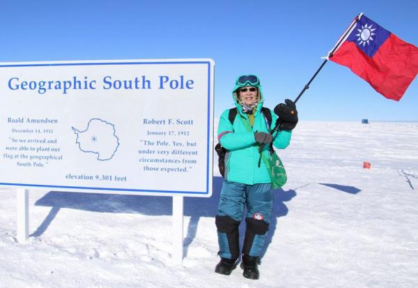 前往南北極共10多次！愛賞鳥、攝影與極地的醫師朱建銘：當人生幸福清單變動詞，吃虧、事煩、忙碌何必上心