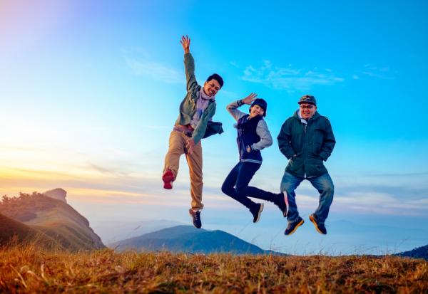 為何有人退休後老得快、有人卻依然充滿活力？50歲後該準備的3件事