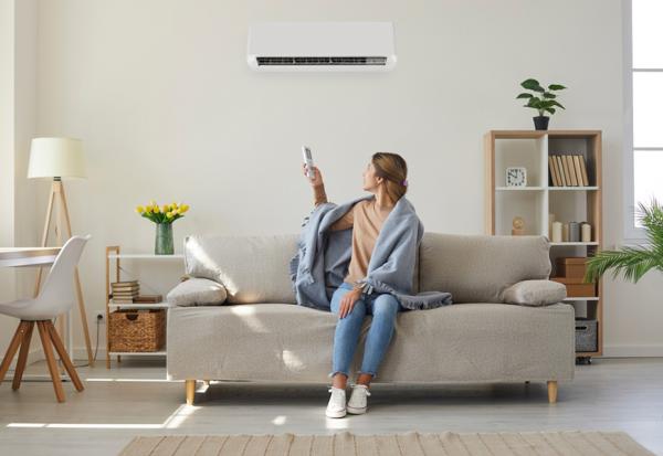 溫差超過5°C，腦中風風險變4倍！寒流來襲5種狀況易猝死，電暖爐、暖氣怎麼用才有效又保命？