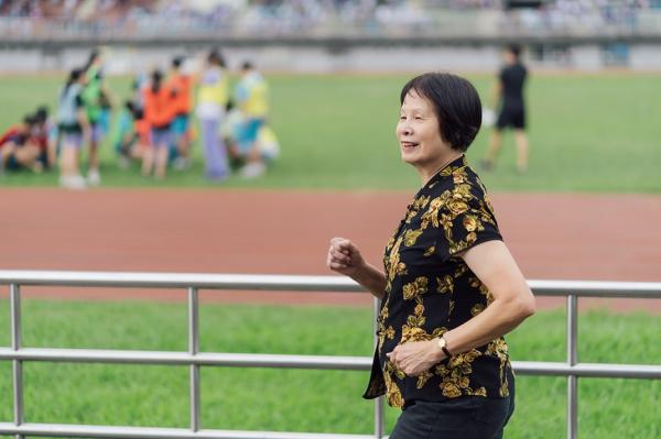 76歲仍是飛躍羚羊！紀政：50歲後我每天健走50分鐘，半年瘦20公斤