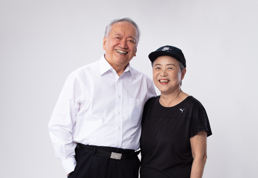 這些年，黑幼龍與妻子一起追劇、旅行，打造共同興趣。他認為最好的婚姻關係，是在2個圓中間建立交疊的第3個圓，不僅保有個人空間，也擁有共同經驗。
