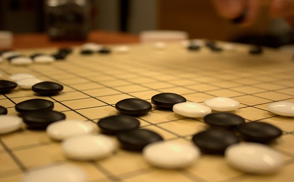 從西洋棋到圍棋，電腦每每戰勝人類？