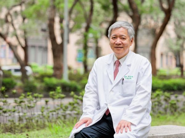 長期替養生村居民看診，察覺有些老年問題中年容易忽略！林志明醫師：老後想有happy ending，需留意的6件事