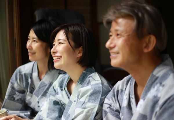 和成年子女旅遊，不需每餐一起吃！專家：家庭旅遊7個務實建議，創造好關係的新模式