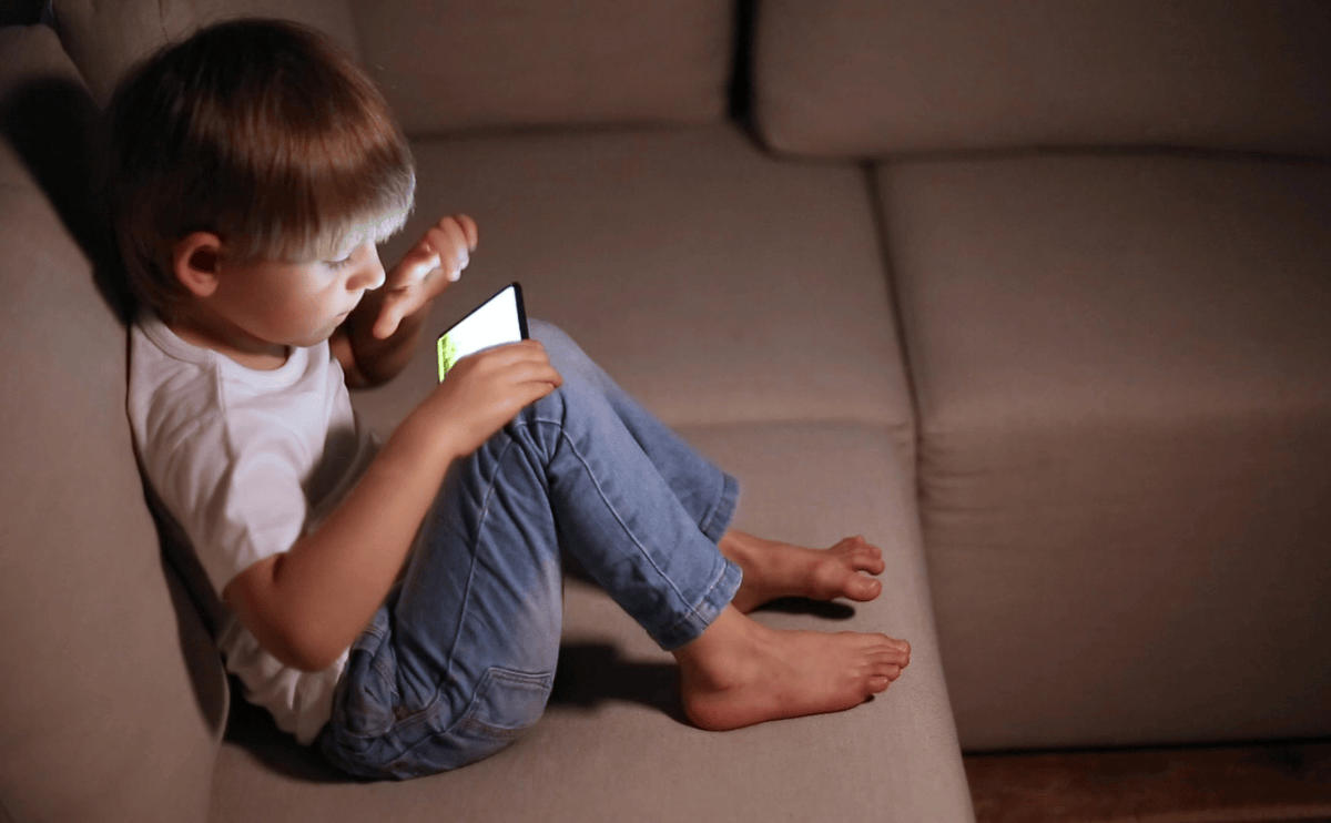 家長必看！《達爾文陷阱》揭露 YouTube Kids 假冒卡通的黑暗真相