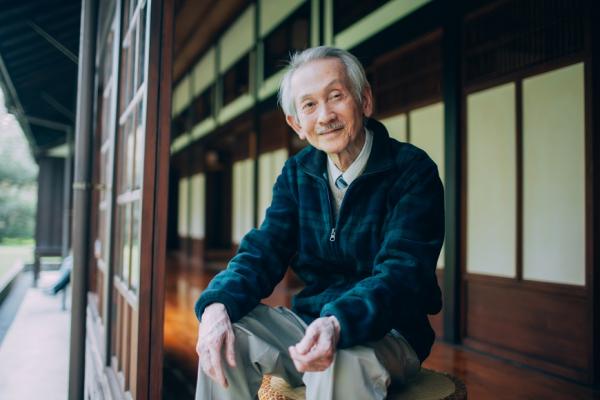 堅持一天只寫30個字！小說家王文興：懂得慢，才有最深的快樂