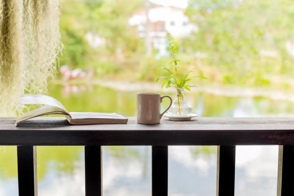 一直很焦慮，怎麼辦？心理師：焦慮是禮物不是敵人，4個練習自我療癒