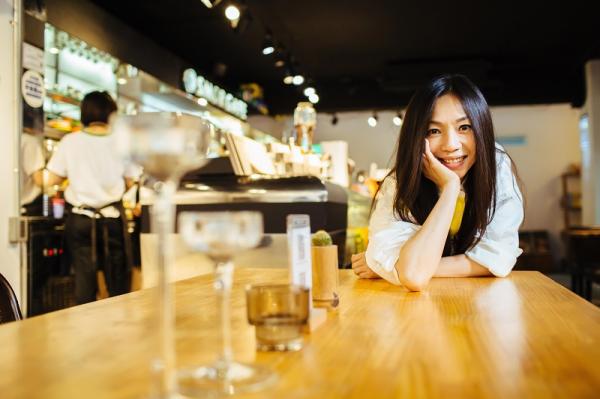 愛自己不是自私，是覺醒！萬芳：50歲的幸福是，終於可以接受不完整