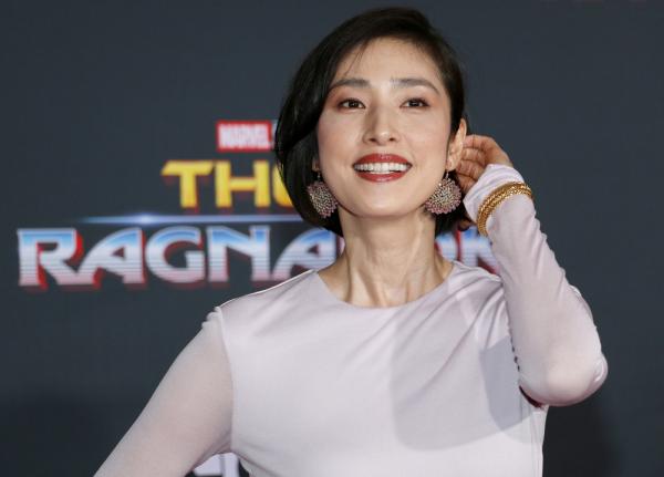 天海祐希：50後，健身比找伴侶重要！5位女星的自我鍛鍊法