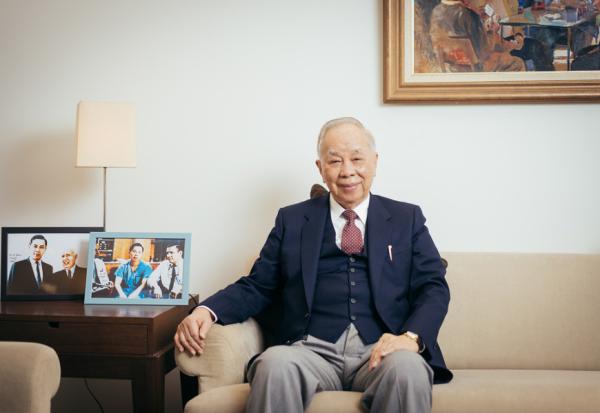 88歲還背得出長恨歌、為太太下廚60年不嫌累！  實踐大學董事長謝孟雄的養生與快樂之道