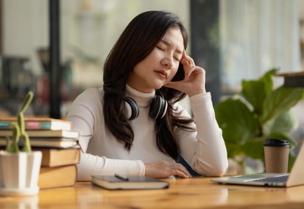 確診康復後，仍會累、喘、睡不好？中醫解析4類長新冠後遺症，對症改善的生活與食療建議