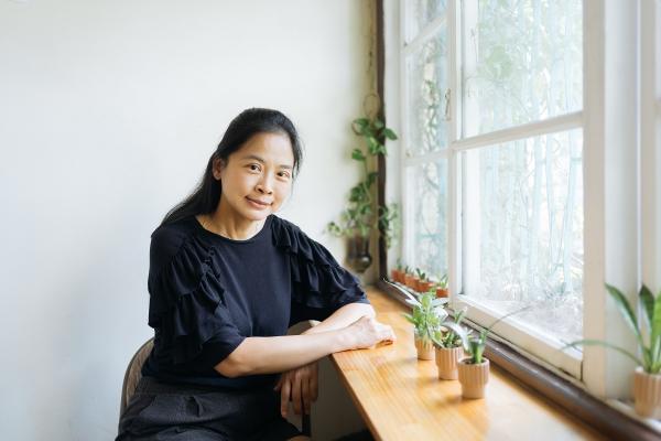 同學會最棒的心態，就是別管以前熟不熟！鄭嘉蕙：把老同學當新朋友，就能重新活過一回青春 