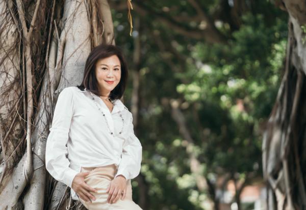 女強人的中年後體悟！東森執董邱佩琳：快樂是自在做自己，也溫柔照拂他人