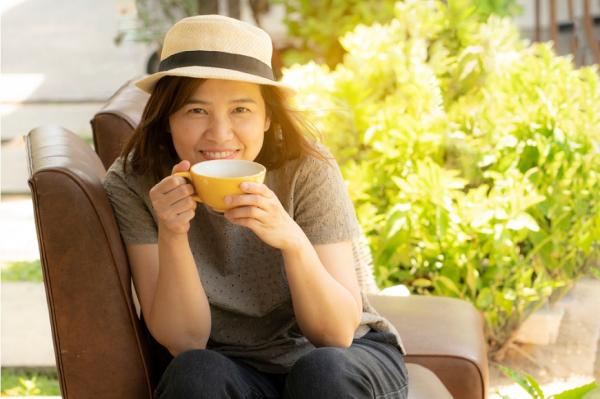 如何改善臉垂與皮膚老化？醫師：關鍵竟在「骨質疏鬆」