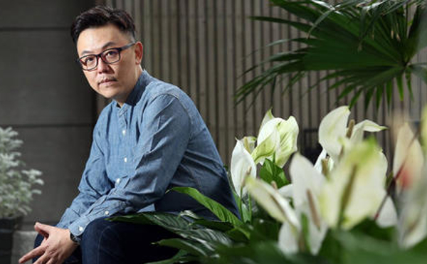 中年後恍然明白──金鼎獎作家郭強生：準備了大半生，原來為的就是能與自己再次相逢。