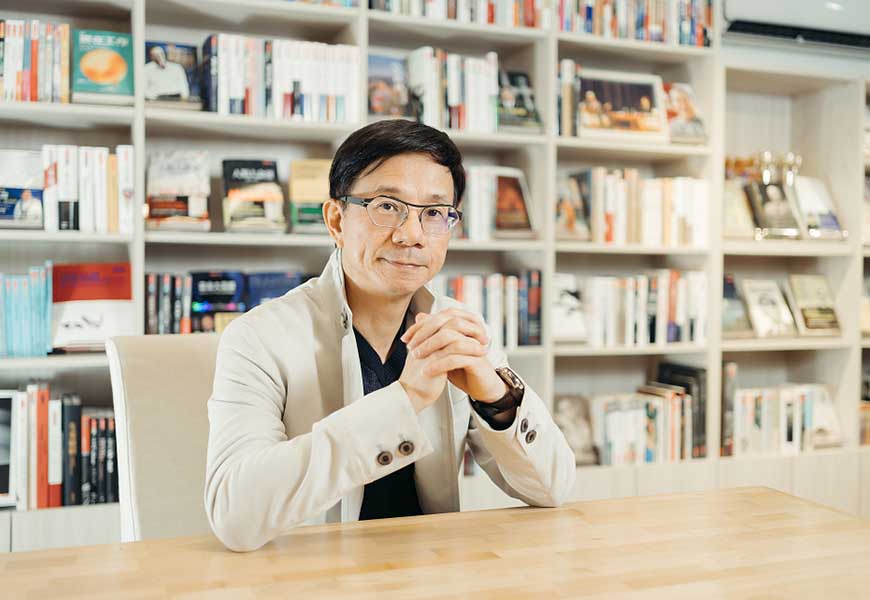 50後做醫美，不動刀如何有感減齡？皺紋、黑斑、鬆弛，怎麼改善？整外醫師高義盛解析常見療程