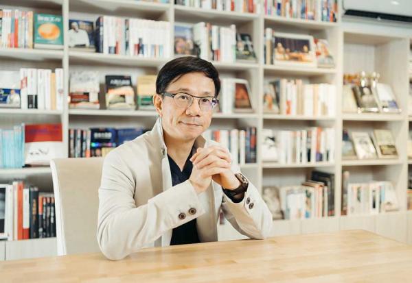 50後做醫美，不動刀如何有感減齡？皺紋、黑斑、鬆弛，怎麼改善？整外醫師高義盛解析常見療程