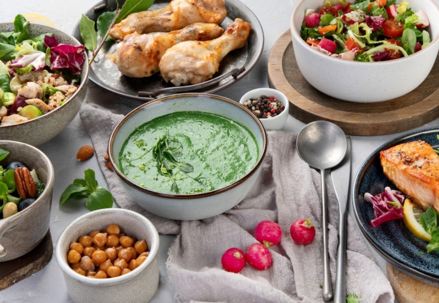 研究證實吃太多甜點反而憂鬱，如何靠好飲食改善情緒？製造快樂荷爾蒙的「4B」營養素