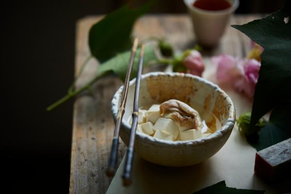 抹茶、豆腐每天吃可長壽抗老！日本營養專家必備的8種食材，及絕對不吃的6種美國食物