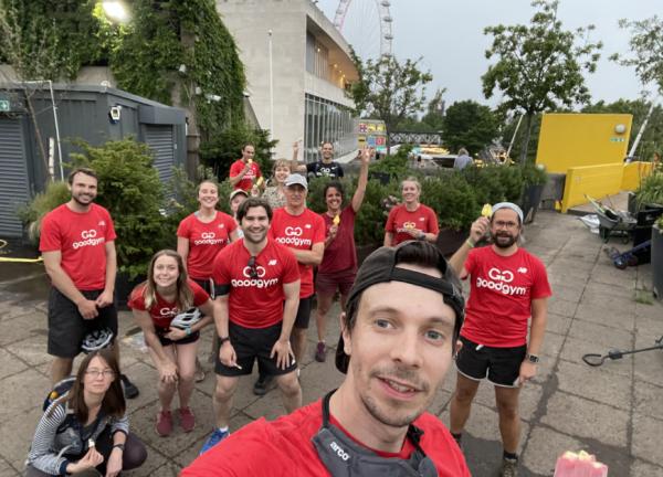 跑步，會愈跑愈幸福？英國GoodGym：如何提升自己的快樂荷爾蒙，又能幫助人？