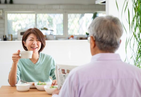 60歲女性洞察力是人生高峰！日本腦科學專家：當老公和同事跟不上時，寬容他們吧