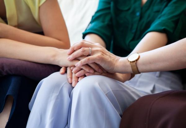 與你有關的服務｜照顧者當1天志工幫忙顧長輩，換自己2天休假！「互助喘息」怎麼申請？