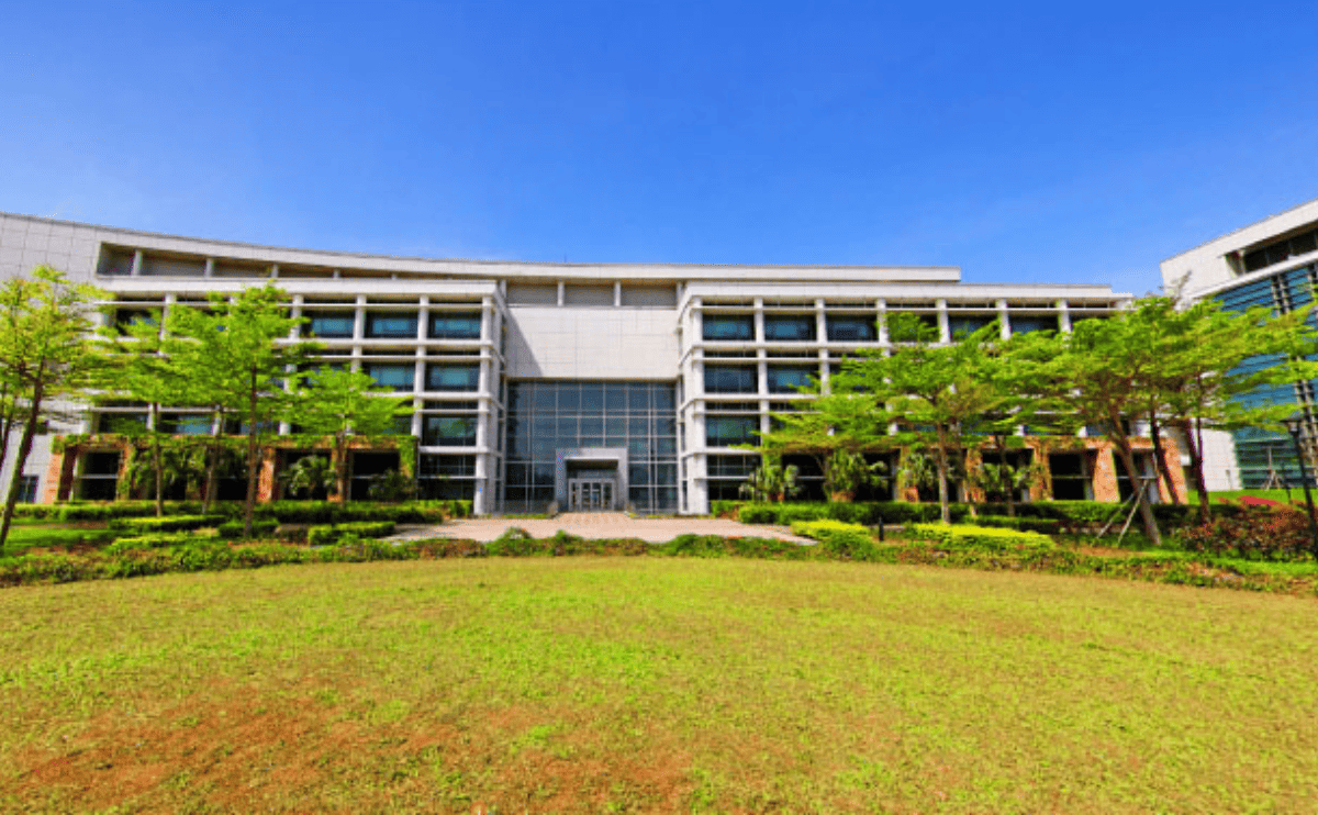 國衛院18天突破禽流感危機：合成克流感守護全民健康《銀杏．火焰．守護者》