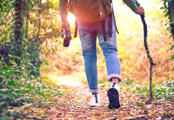 每天練5分鐘防雙腳無力！日本醫師健步體操，讓雙腳重返年輕