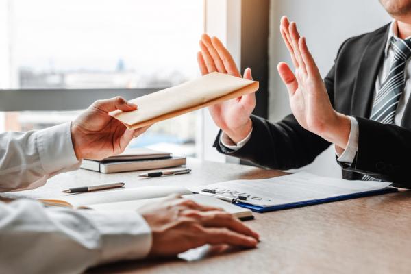 不好意思說「不」，久了就成為大家心中理所當然的跑腿人！溝通專家：不撕破臉的2個拒絕策略