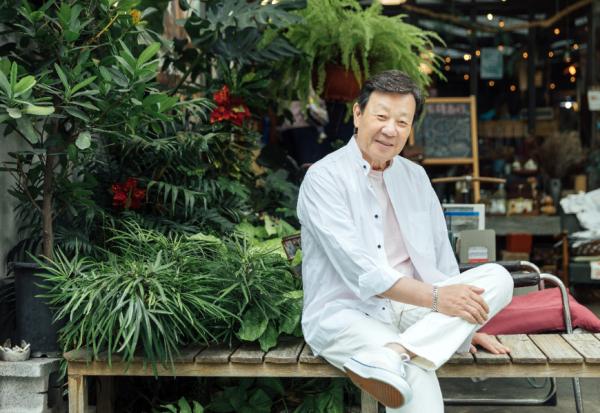 69歲沒染髮仍一頭烏黑，每晚9點半入睡！寇世勳：好好照顧自己、不造成家人負擔，是給孩子最好的禮物