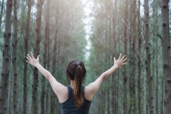 只睡4小時仍精神飽滿！睡眠名醫江秉穎：助眠6件事，睡得少照樣睡得好