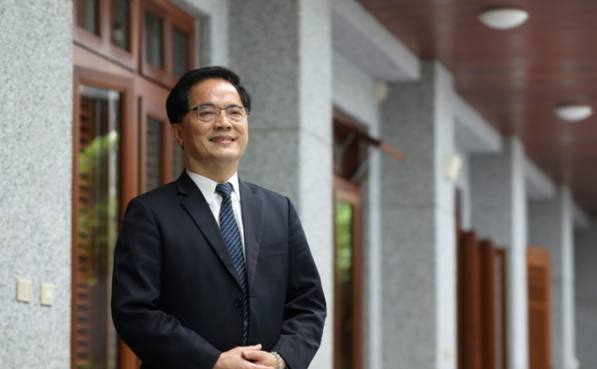 與證嚴法師一次相遇，開啟偏鄉醫療新契機｜花蓮慈濟醫院林欣榮院長《醫療希望在花蓮》自序