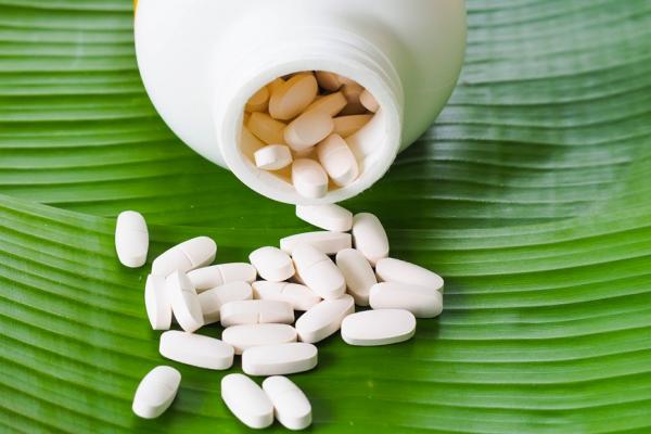 防骨質疏鬆，鈣片怎麼選與吃？骨科醫師：補鈣前要知道的6件事